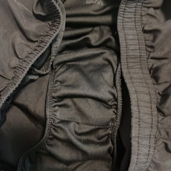 Black Nike running shorts - Picture 3 of 4